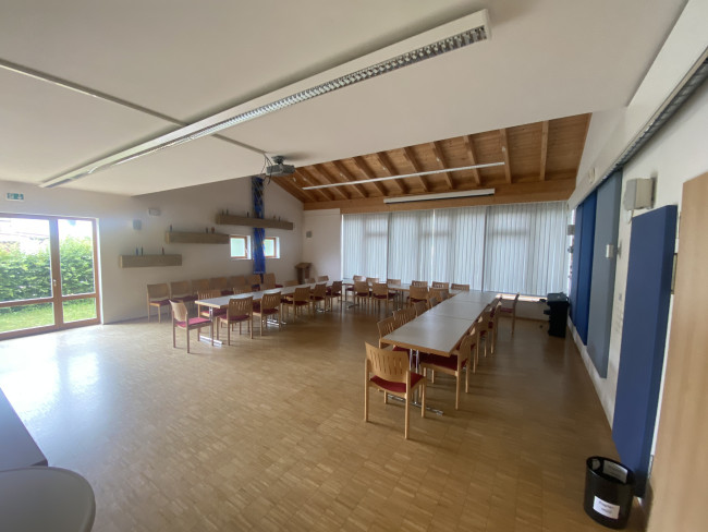 Großer Saal im Gemeindezentrum